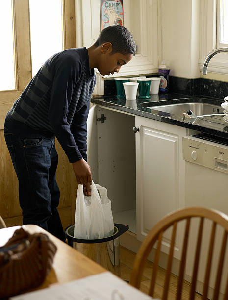 Best Basement Cleanout Services  in Hubbard, OR